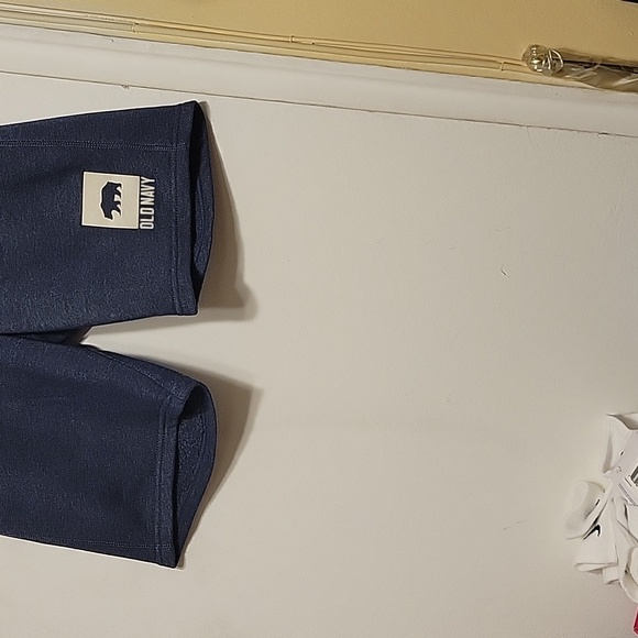 TWO BOY SHORTS TOMMY HILFIGER AND OLD NAVY SZ 12-14 and 14-16 - Picture 11 of 16